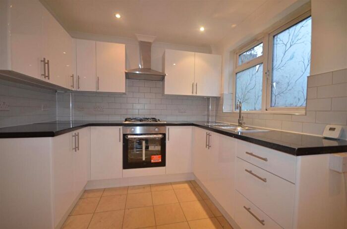 1 Bedroom Flat To Rent In Dagmar Avenue, Wembley, HA9