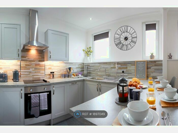 2 Bedroom Flat To Rent In Rutland Terrace, Scarborough, YO12