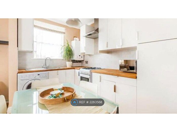 1 Bedroom Flat To Rent In Penzance Street, London, W11