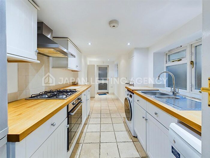 2 Bedroom End Of Terrace House To Rent In Rock Avenue, London, SW14