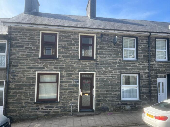 3 Bedroom House For Sale In High Street, Blaenau Ffestiniog, LL41