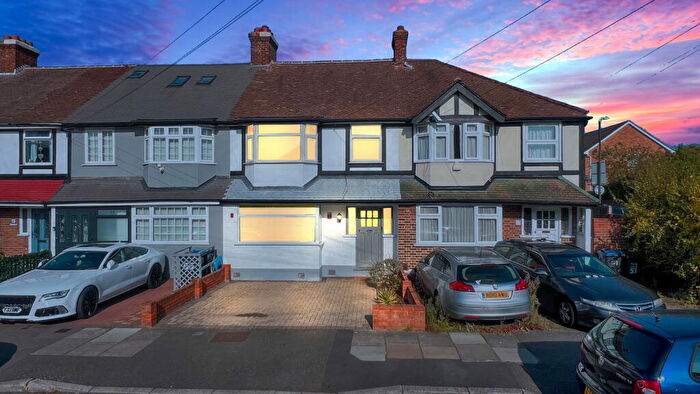 3 Bedroom Terraced House For Sale In Mitcham, Surrey, CR4