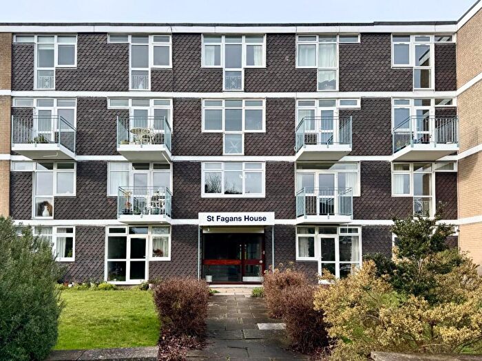 2 Bedroom Flat For Sale In Bradford Place, Penarth, CF64