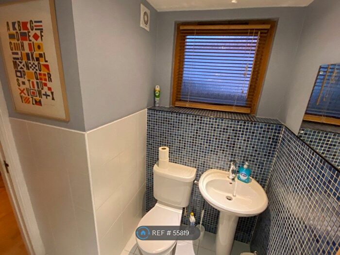 2 Bedroom Flat To Rent In Cleveden Road, Glasgow, G12