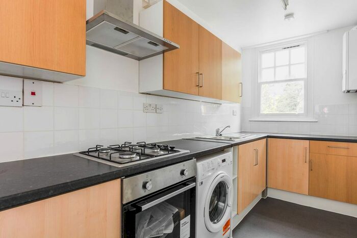 2 Bedroom Flat To Rent In High Road, Tottenham, London N15