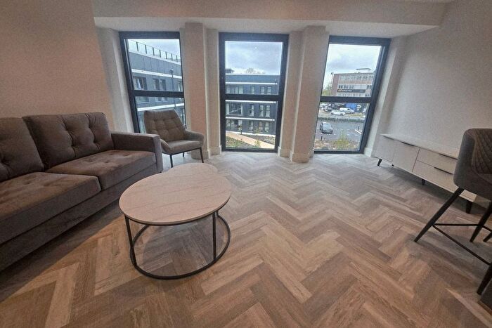 1 Bedroom Flat To Rent In Cockfosters Road, London, EN4