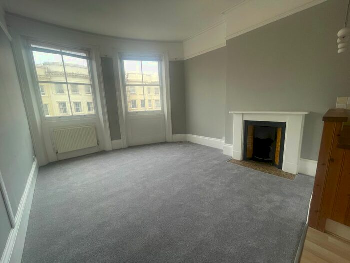 2 Bedroom Flat To Rent In Brunswick Place, Hove, BN3
