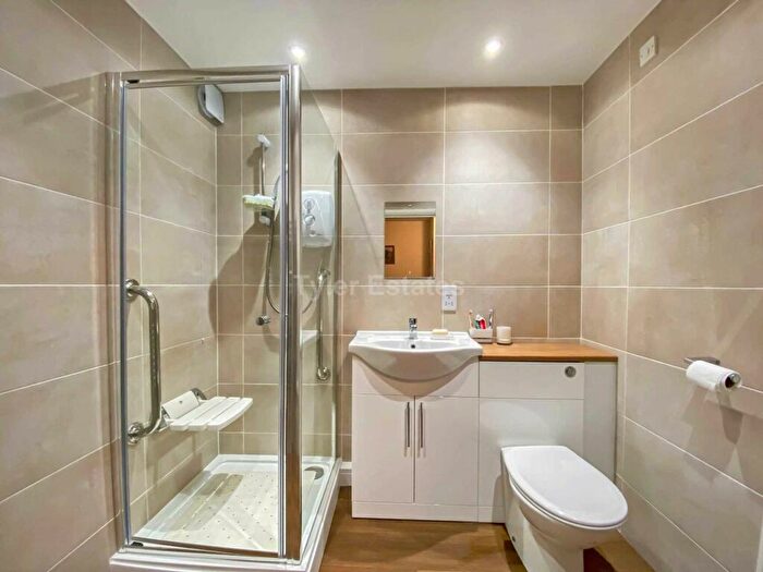 1 Bedroom Retirement Property For Sale In Outwood Common Road, Billericay, CM11