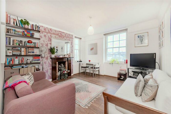 2 Bedroom Apartment To Rent In Grove End Road, London, NW8