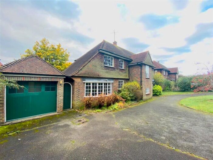 4 Bedroom Detached House To Rent In The Comyns, Bushey Heath, Bushey WD23