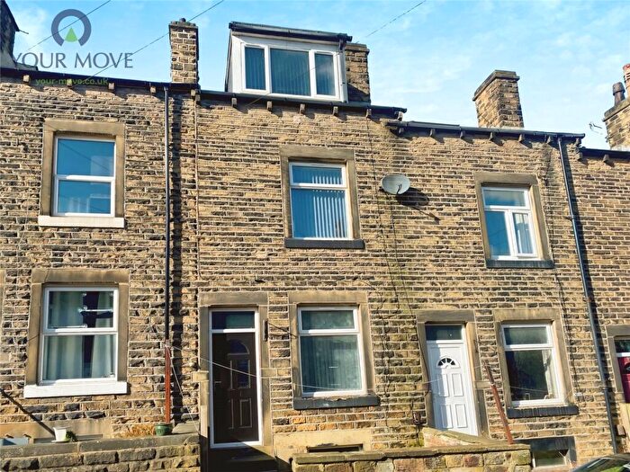 3 Bedroom Terraced House For Sale In Carleton Street, Keighley, West Yorkshire, BD20