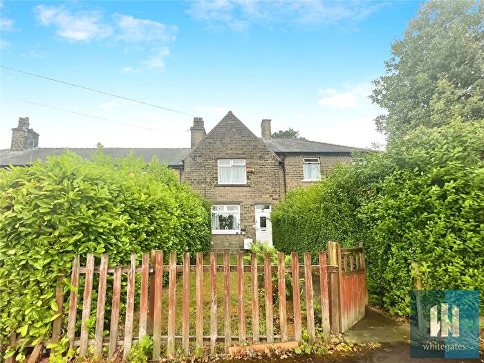 2 Bedroom Terraced House For Sale In Farfield Road, Almondbury, Huddersfield, HD5