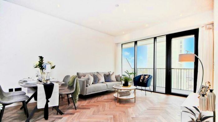 2 Bedroom Apartment To Rent In Merino Wharf, London Dock, London, E1W