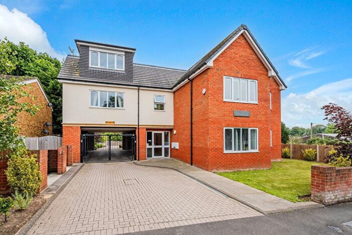 2 Bedroom Flat For Sale In Woodcote House, South Godstone, RH9