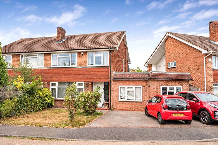 4 Bedroom Semi-Detached House For Sale In Oak Grove, Sunbury-On-Thames, Surrey, TW16