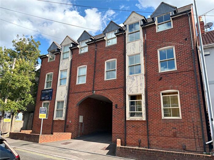 2 Bedroom Apartment To Rent In William Street, Swindon, Wiltshire, SN1
