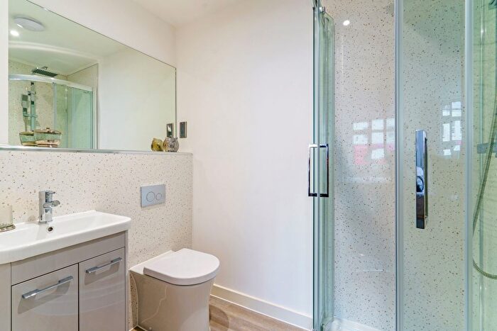 2 Bedroom Flat To Rent In Clarendon Street, Leamington Spa, CV32