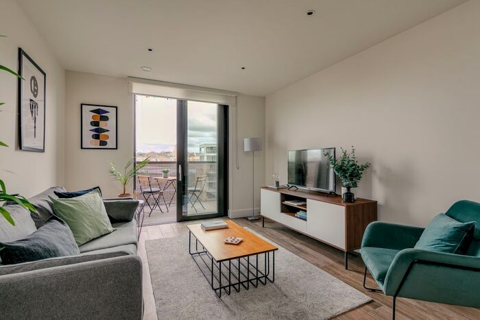 2 Bedroom Flat To Rent In Mallow Walk, London, SE8