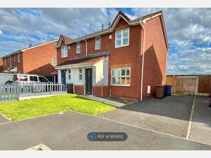 3 Bedroom Semi-Detached House To Rent In Redmans Close, Eccles, Manchester, M30