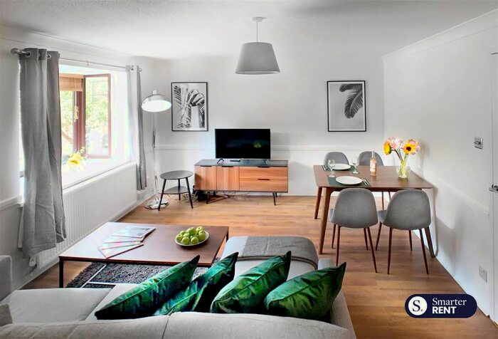 2 Bedroom Property To Rent In Millstream Close, Hitchin, SG4