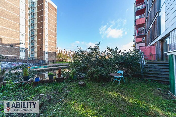 1 Bedroom Flat To Rent In Queensbridge Road, London, E2