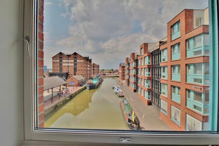 1 Bedroom Flat To Rent In Barge Arm East, The Docks, Gloucester, GL1