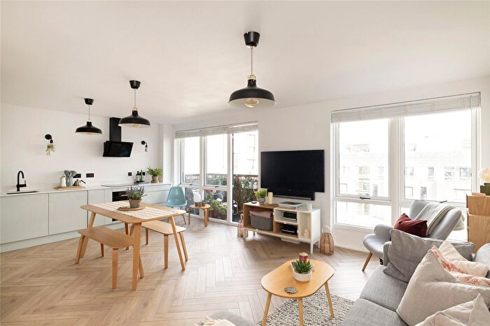 1 Bedroom Flat To Rent In Biggs Square, Felstead Street, Hackney Wick, Hackney, E9