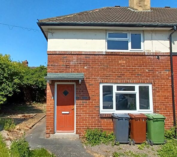 2 Bedroom End Of Terrace House To Rent In Neville Terrace, Leeds, West Yorkshire, Uk, LS9