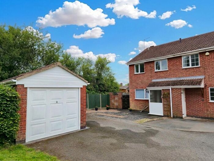 3 Bedroom Semi-Detached House For Sale In Pollard Way, Ravenstone, LE67