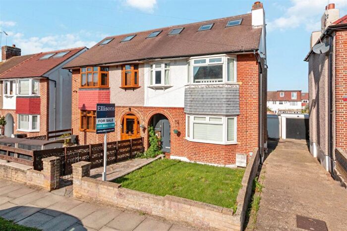 4 Bedroom Semi-Detached House For Sale In Shaldon Drive, Morden, SM4