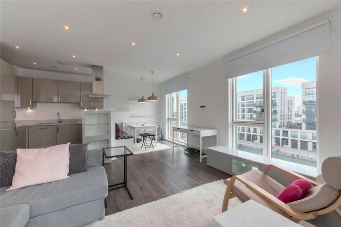 2 Bedroom Flat To Rent In Boyd Building, Frobisher Yard, London, E16