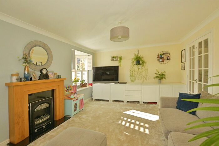 4 Bedroom Detached House For Sale In Bell Chapel Close, Kingsnorth, Ashford, TN23
