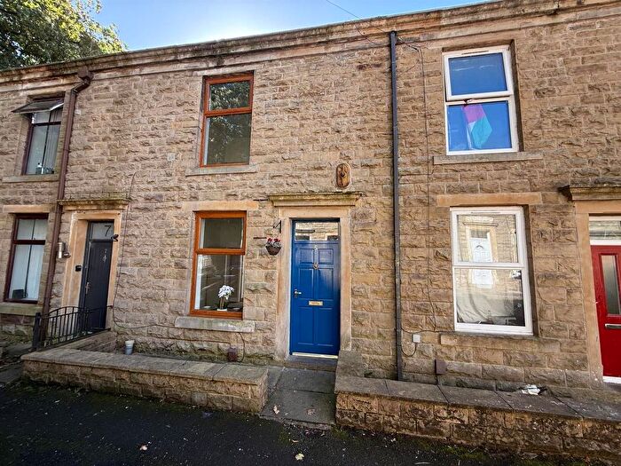 3 Bedroom Property For Sale In Larkhill, Rossendale, BB4