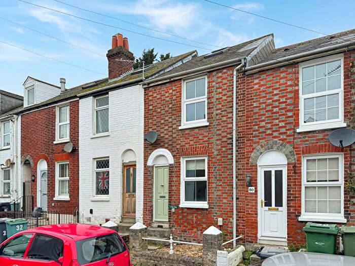 3 Bedroom Terraced House For Sale In Albert Street, Cowes, PO31