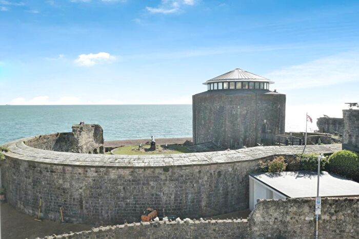1 Bedroom Flat For Sale In Sandgate High Street, Sandgate, Folkestone, Kent, CT20
