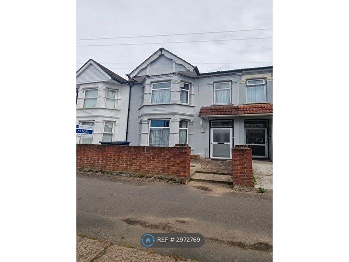 3 Bedroom Terraced House To Rent In Northcote Avenue, Southall, UB1