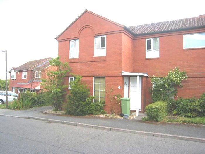 3 Bedroom Property To Rent In Attingham Hill, Great Holm, Milton Keynes, MK8