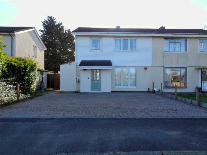 3 Bedroom Property To Rent In Byron Square, Trumpington, Cambridge, CB2