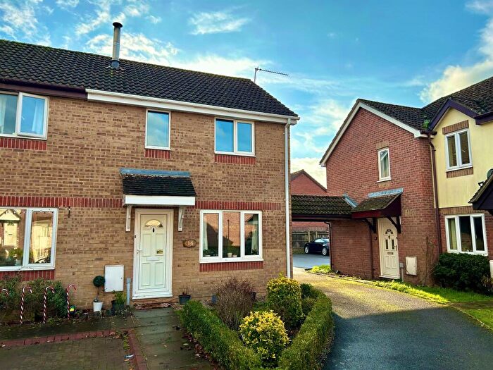 2 Bedroom End Of Terrace House For Sale In Rider Close, Devizes, SN10
