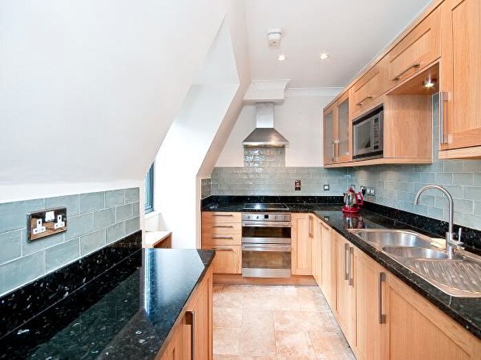 1 Bedroom Flat To Rent In Wormwood Street, City Of London, EC2M