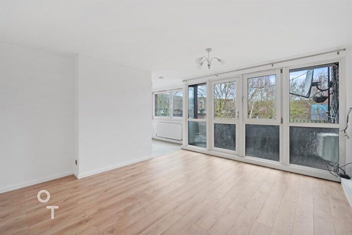 2 Bedroom Apartment For Sale In Malden Road, Kentish Town, NW5