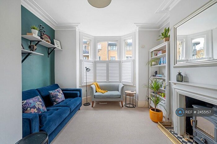 1 Bedroom Flat To Rent In Ground Floor, Kennington, SE17