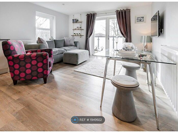 2 Bedroom Flat To Rent In Wilkes Close, London, NW7