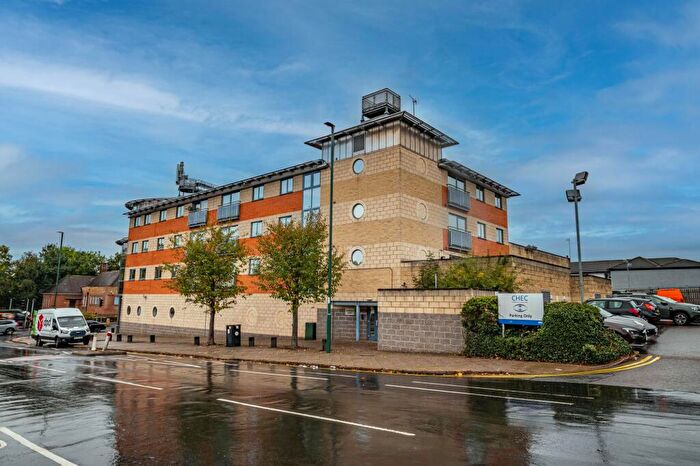 2 Bedroom Flat For Sale In Bar Lane, Commodore Court, NG8