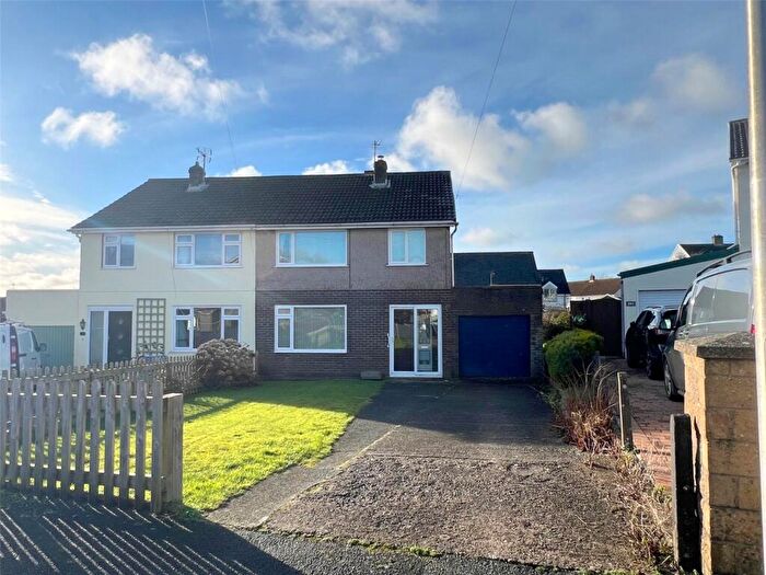 3 Bedroom Semi Detached House For Sale In Williamston Close, Haverfordwest, Pembrokeshire, SA61
