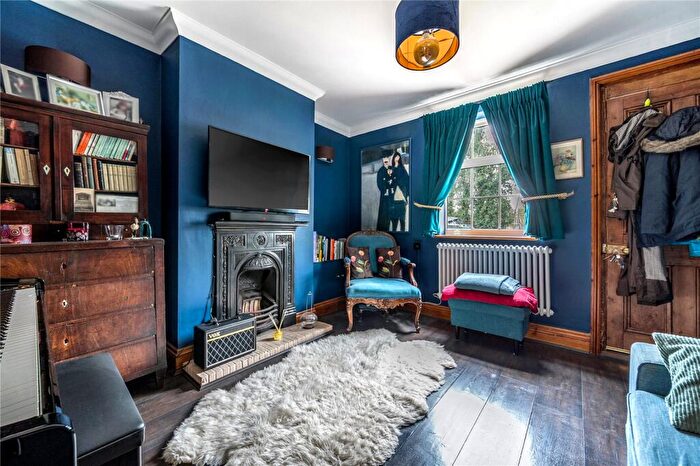 3 Bedroom Terraced House For Sale In The Ridgeway, Enfield, EN2