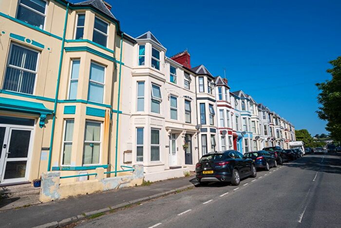4 Bedroom Town House For Sale In Embankment Road, Pwllheli, LL53