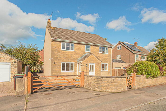 4 Bedroom Detached House For Sale In Kingswood, Wotton-under-Edge, GL12