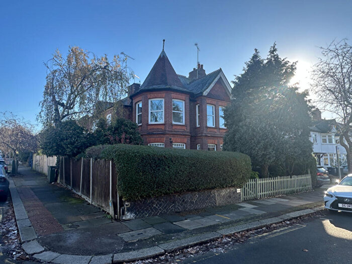 4 Bedroom Flat For Sale In A Birkbeck Road, Mill Hill, London, NW7