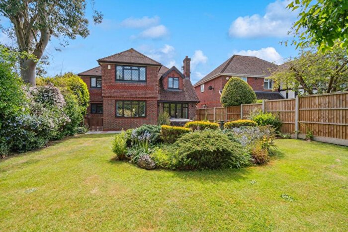 5 Bedroom Detached House For Sale In Denham Walk, Chalfont St. Peter, Gerrards Cross, SL9